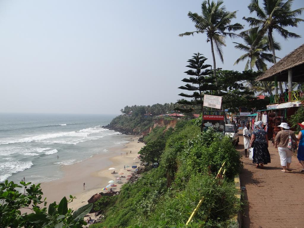 Mk Gardens Surf & Yoga House Varkala Phòng bức ảnh