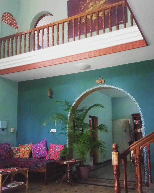 Mk Gardens Surf & Yoga House Varkala Ngoại thất bức ảnh