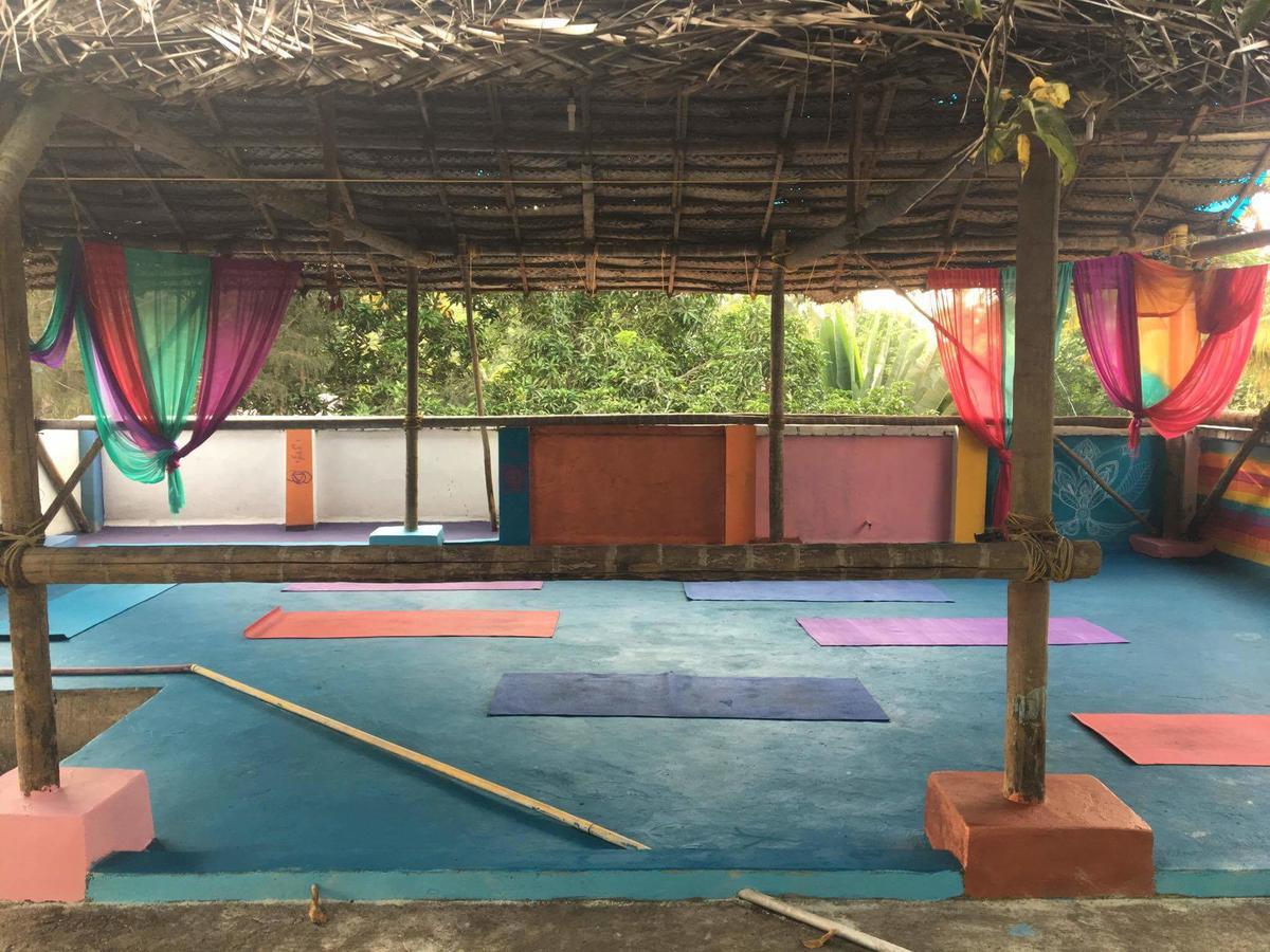 Mk Gardens Surf & Yoga House Varkala Ngoại thất bức ảnh